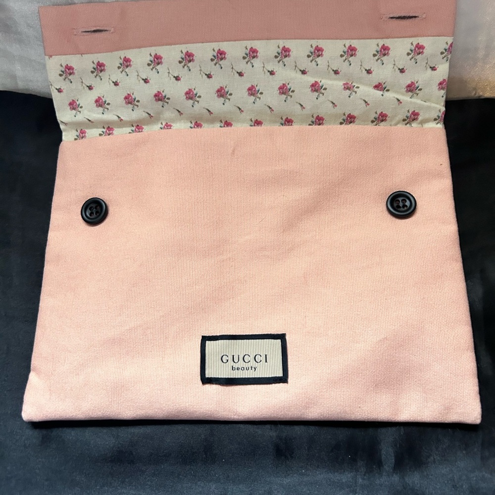 Gucci Beauty 4 piece bundle in Pink with Floral design - Picture 5 of 11